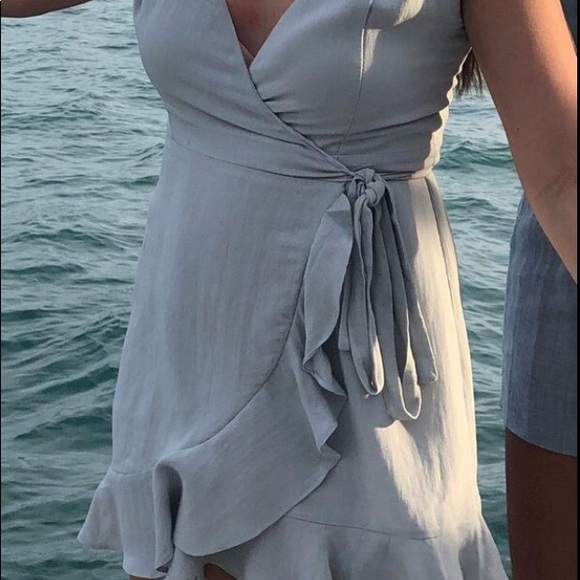 Princess Polly wrap dress - Picture 2 of 3